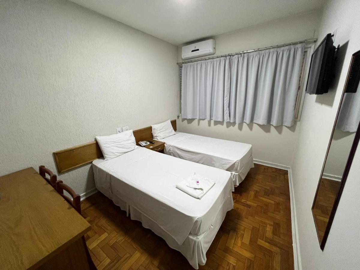 Santa Rosa Hotel อัสซิส ภายนอก รูปภาพ