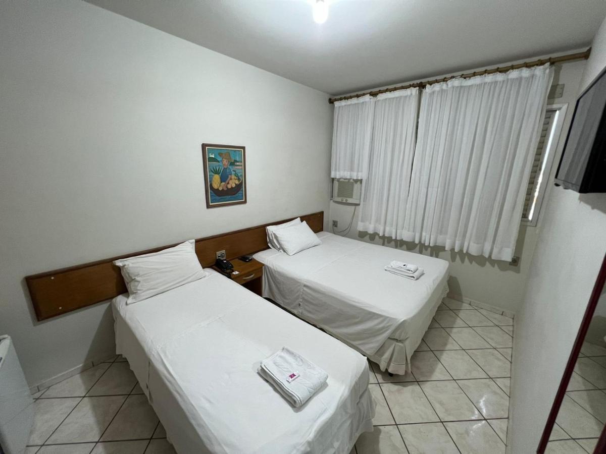 Santa Rosa Hotel อัสซิส ภายนอก รูปภาพ