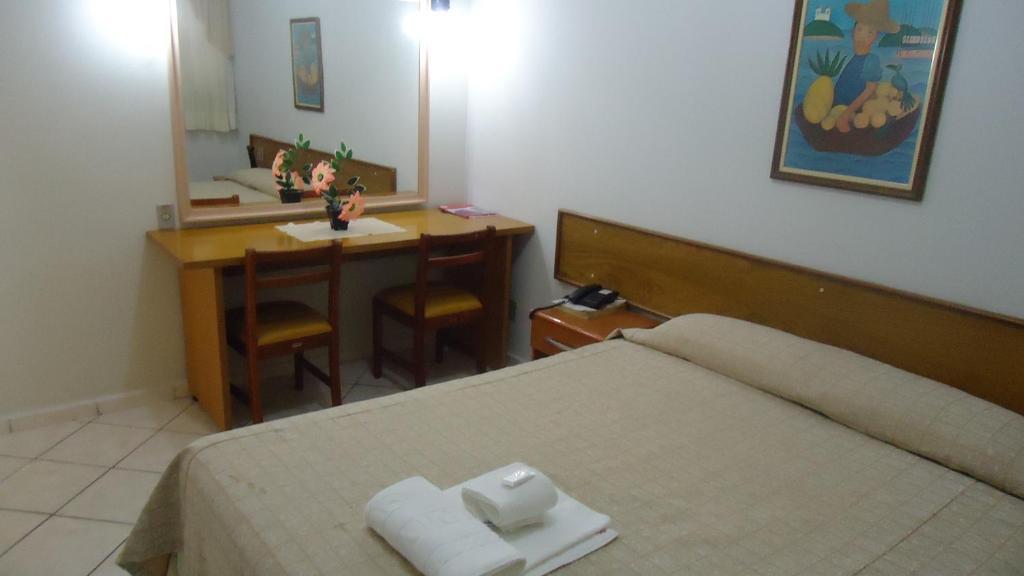 Santa Rosa Hotel อัสซิส ห้อง รูปภาพ