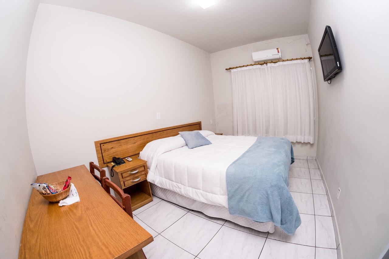 Santa Rosa Hotel อัสซิส ภายนอก รูปภาพ