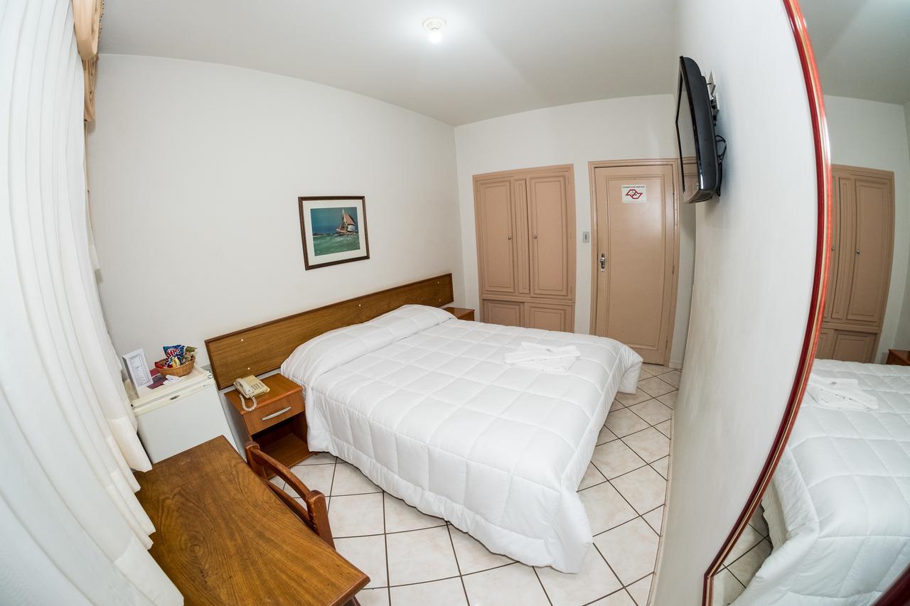 Santa Rosa Hotel อัสซิส ภายนอก รูปภาพ